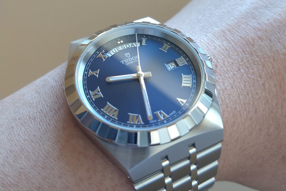 時計新品未使用　2021,６月　国内正規店購入　チューダー　ロイヤル　41  ブルー