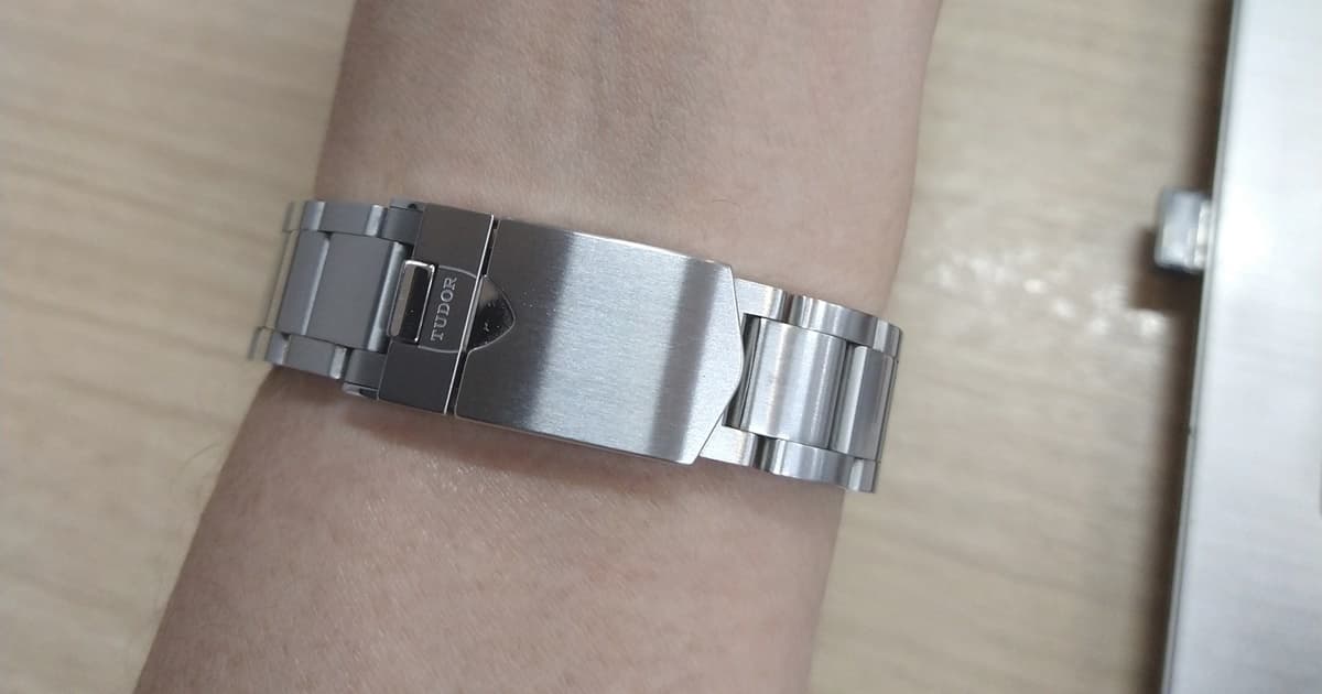 時計 傷 修理 研磨 値段 傷つけない 気にしない